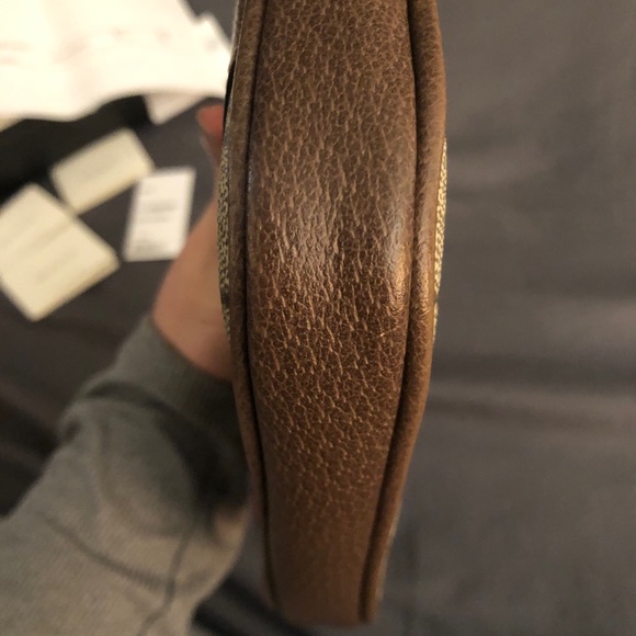 Gucci wristlet - Picture 7 of 9